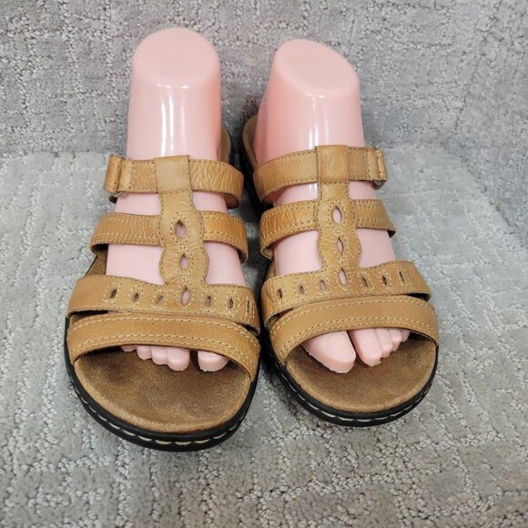 Clarks Women's Size US 10M Brown Leather Laser Cut Slip On Buckle Slide Sandals. - Picture 2 of 11